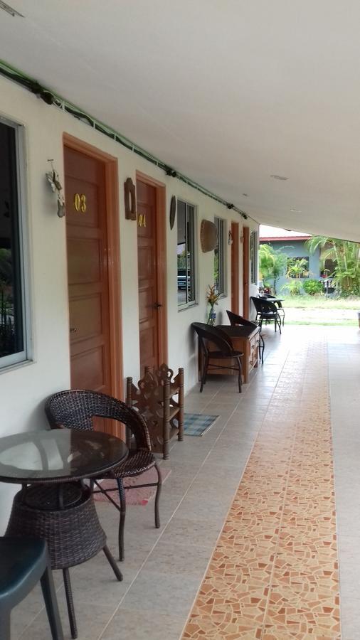 Mai Chenang Guesthouse Pantai Cenang  Eksteriør bilde